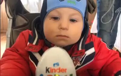 Krásny pozdrav od detí, žijúcich v utečeneckom tábore na juhozápade Ukrajiny